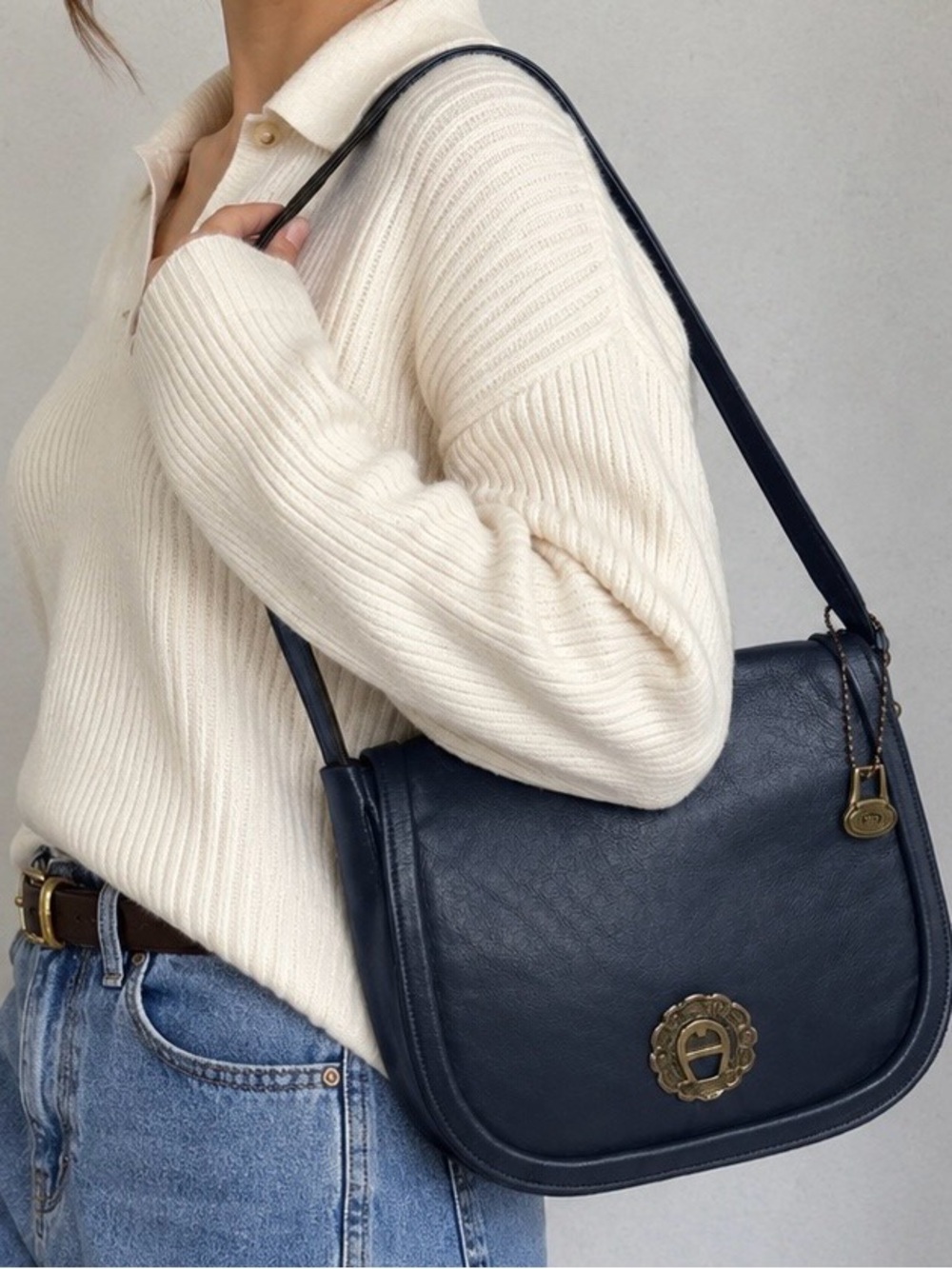 Etienne Aigner Navy Blue Leather Shoulder Bag Vintage 80th Handmade Shoulder bag